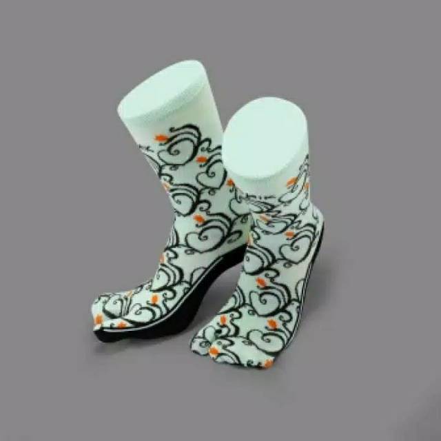 Kaos Kaki Motif Merk  Kanik Infinity Alena