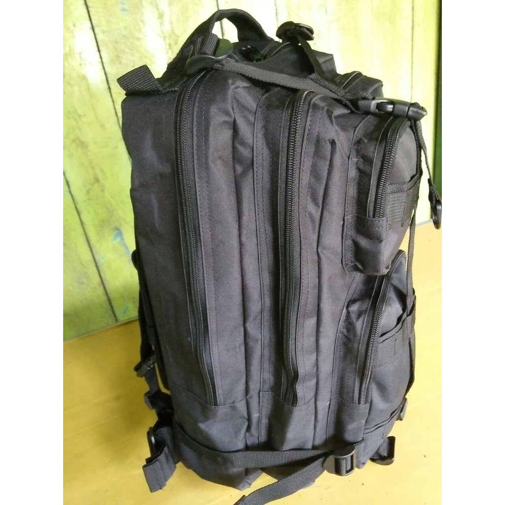 TAS PUNGGUNG 3P HITAM