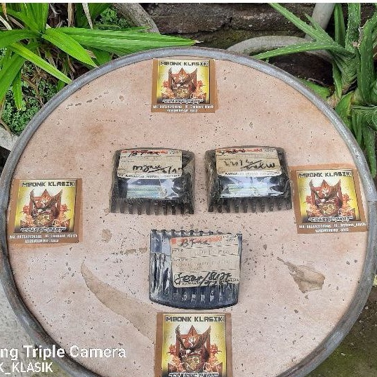 cover tutup spakbor depan kaze r ORIGINAL NOS tutup spakbor depan kawasaki kaze tutup spakbor kaze