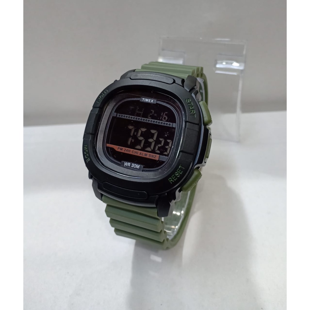 Jam Tangan Pria TIMEX Digital Kotak Sporty