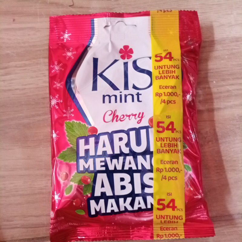 

permen kiss rasa mint Cherry