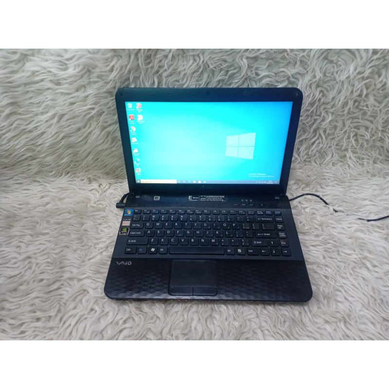 Laptop Sony Vaio VPCEG28FG Ram 4gb SSD 240gb AMD-E450 Siap pakai Lancar jaya