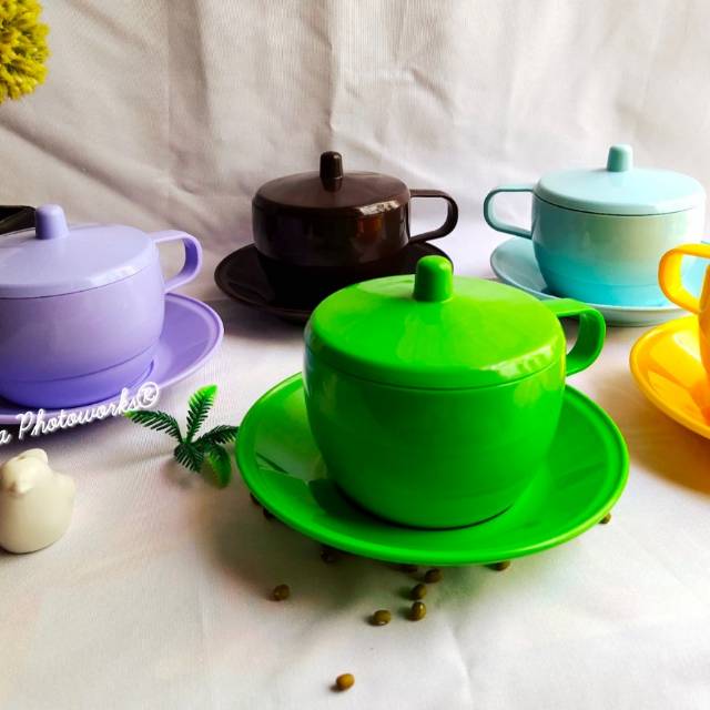 Cangkir set plastik (isi 6set)