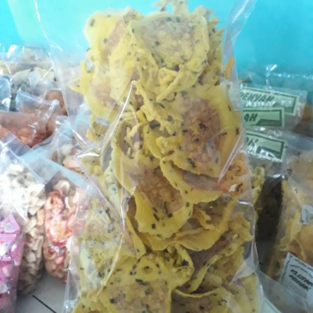 

Petos(Tempe kemul atos) khas Wonosobo