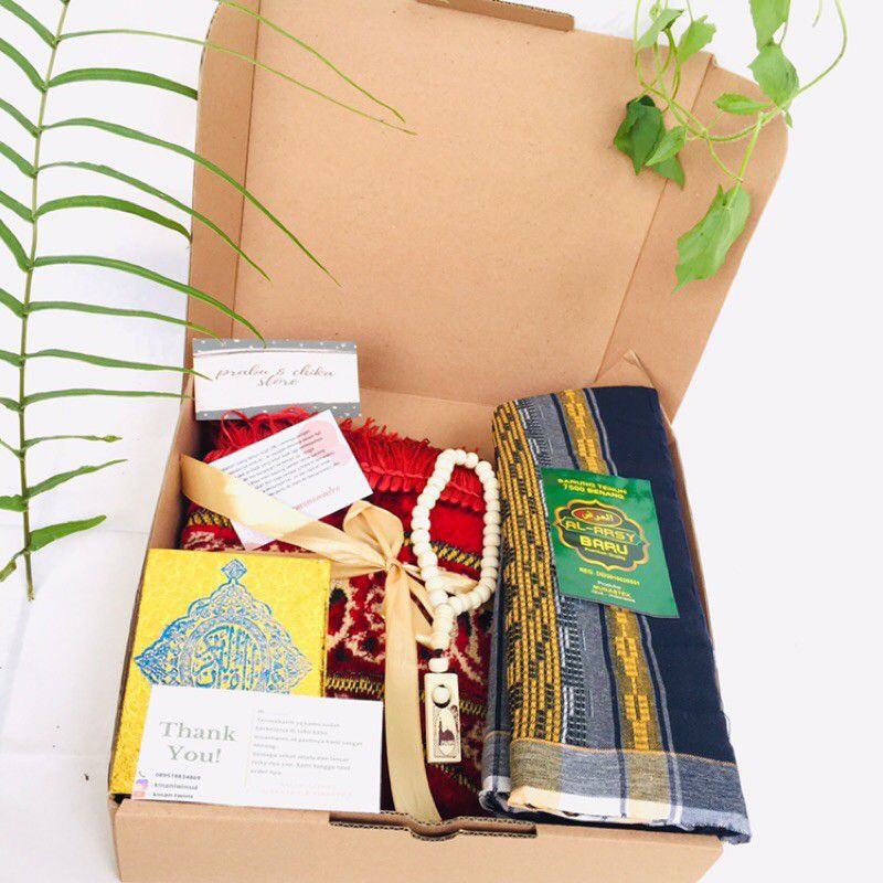 

Hampers Pria Hampers sarung sajadah murah meriah