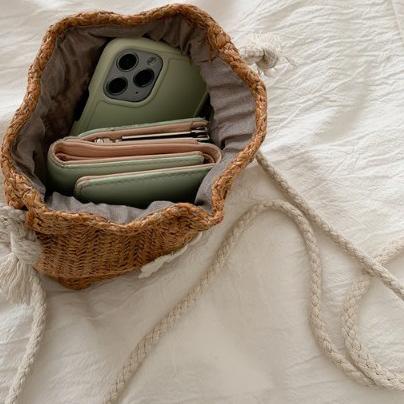 Mouseman - Tas Selempang Rajut Motif Bunga Daisy / Tas Serut