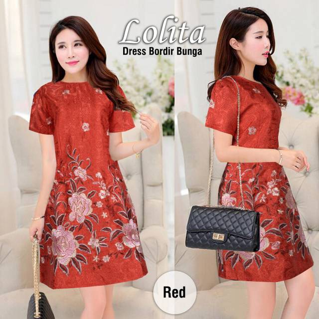 Lolita dress bunga