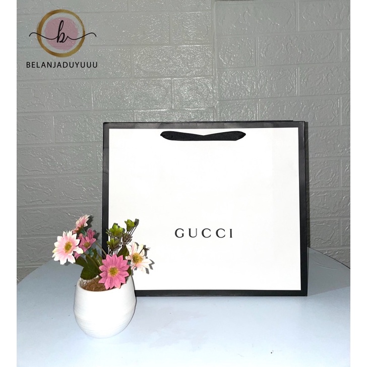 Paper Bag Gucci Import Bahan Tebal Pembungkus Kado