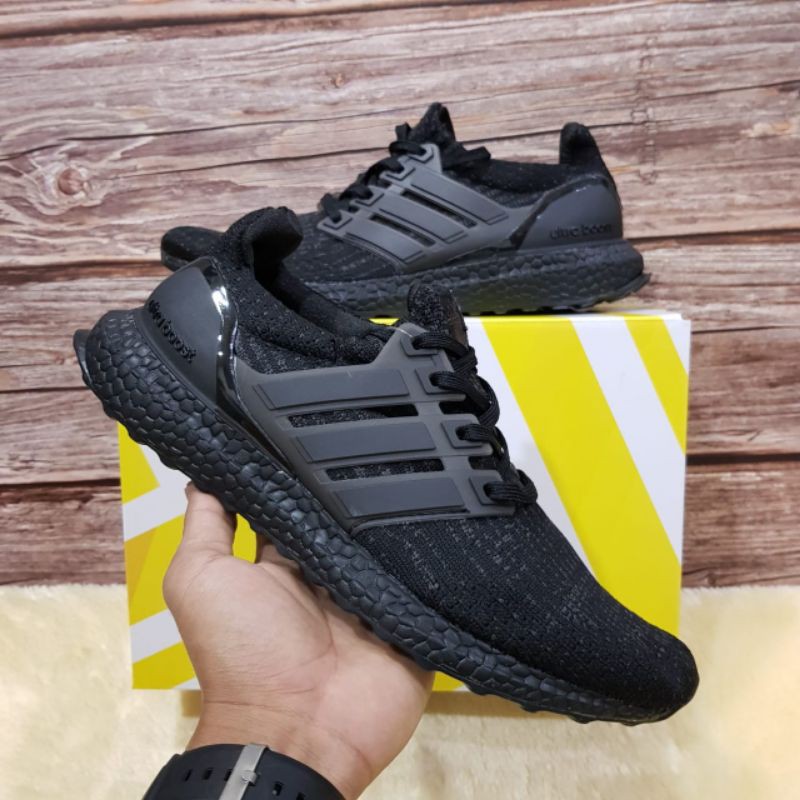 SEPATU RUNNING ADIDAS ULTRA BOOST 3.0 TRIPLE BLACK PREMIUM ORIGINAL