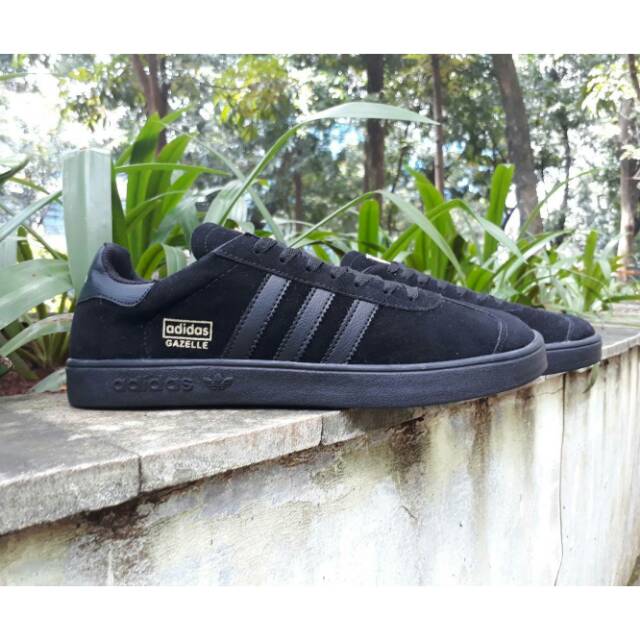 Sepatu Adidas Gazelle Fullblack Terlaris Bonus KaosKaki