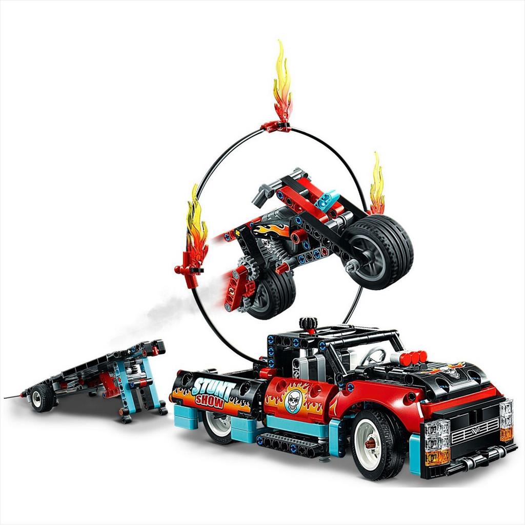 LEGO Technic 42106 Stunt Show  Truck and Bike