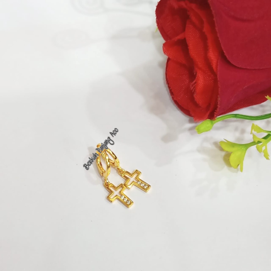 ANTING CLIP JURAI PERMATA SALIB KASUAL ANTI KARAT PERHIASAN EMAS KOREA