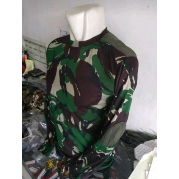 Kaos lengan panjang loreng army