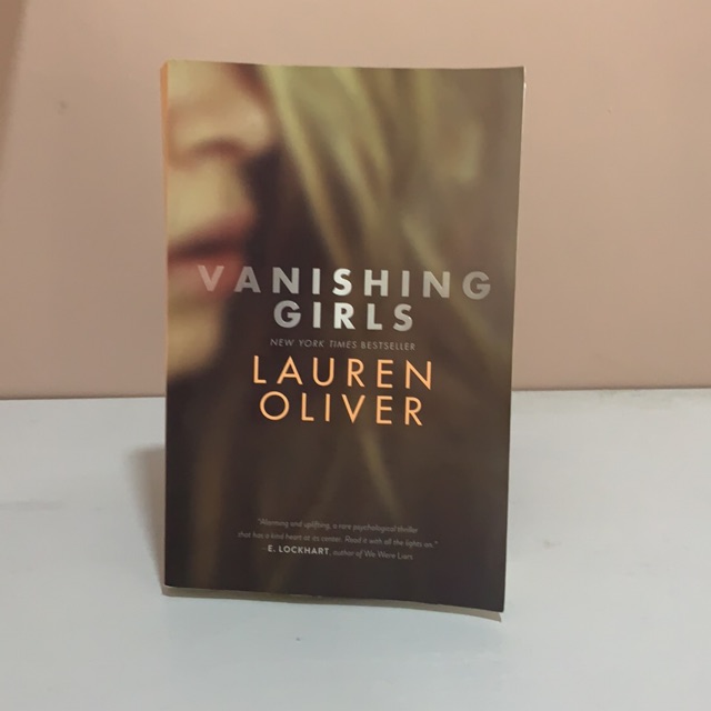 BUKU “Vanishing Girls” BAHASA INGGRIS NOVEL PRELOVED IMPORT