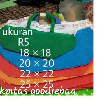 

➫ Goodiebag Serut 25cmx25cm isi 12 Pc ☂