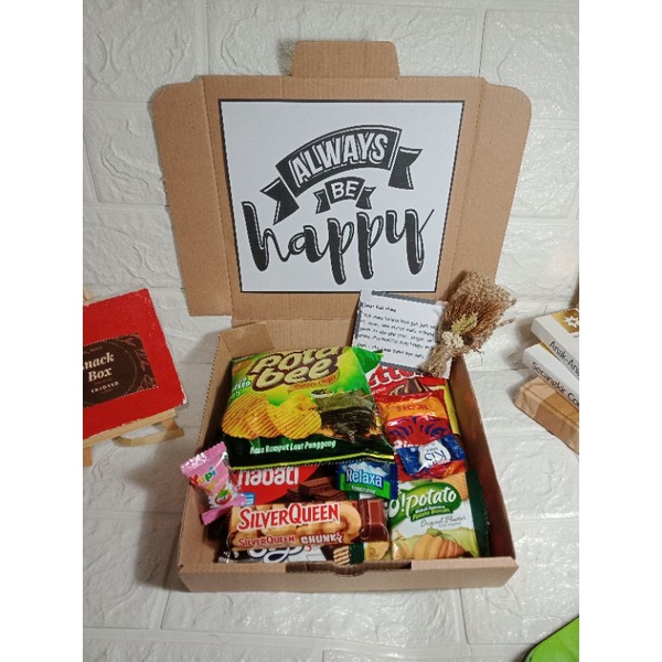 Jual GIFT BOX SNACK BOX KADO WISUDA SNACK BOX KEKINIAN