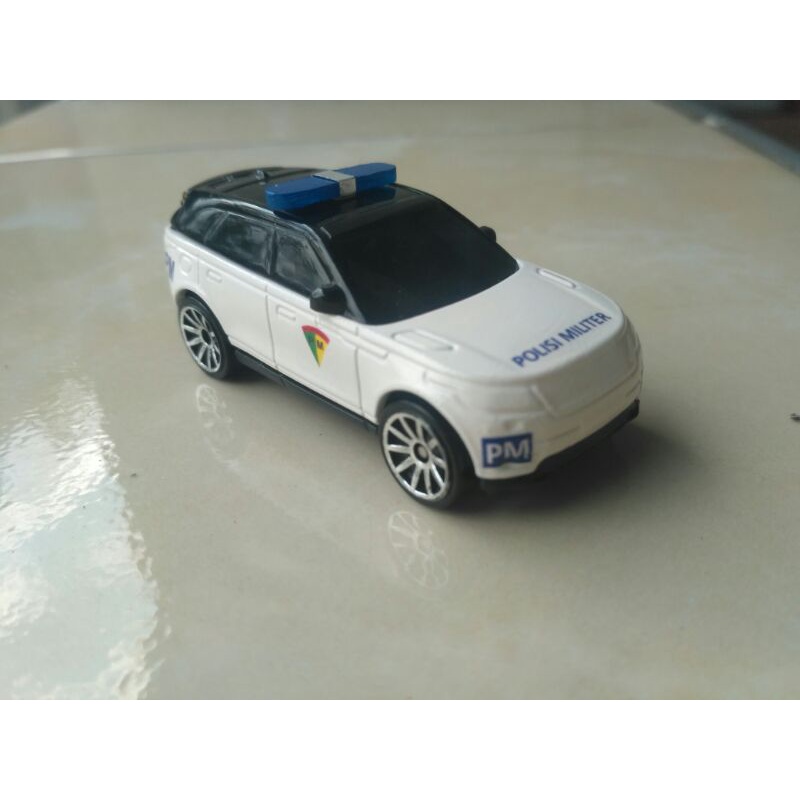 Hot Wheels Polisi Militer Range Rover Velar