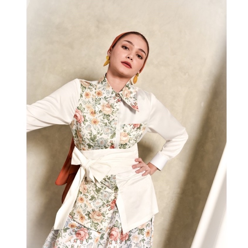 SIDELINE - Nellie Set - Nirmala / sideline original