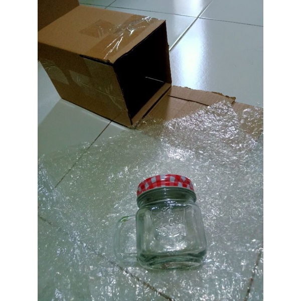 

Ekstra Bubble wrap / kardus