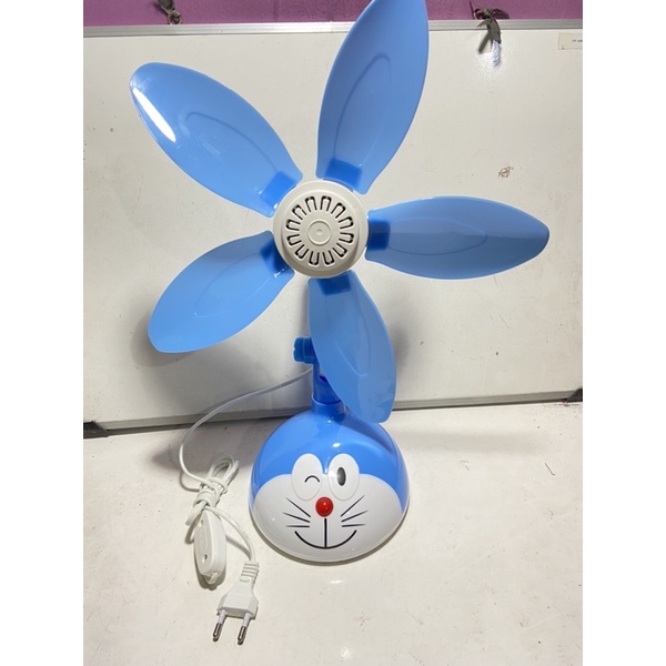 Kipas Angin Mini Kyzuku Karakter Doraemon Dan Kumbang 36 Watt/ Kipas Meja Karakter
