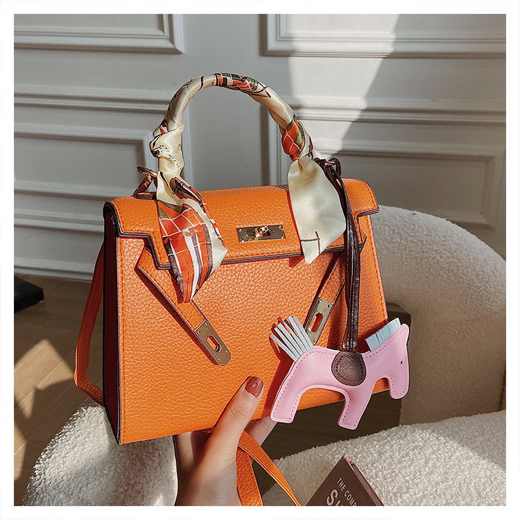 ( 2PC 1KG ) GTBI998878273 New Arrival  !!!  Tas Selempang Wanita Import  Premium Terbaru+SALL+ASESORIS