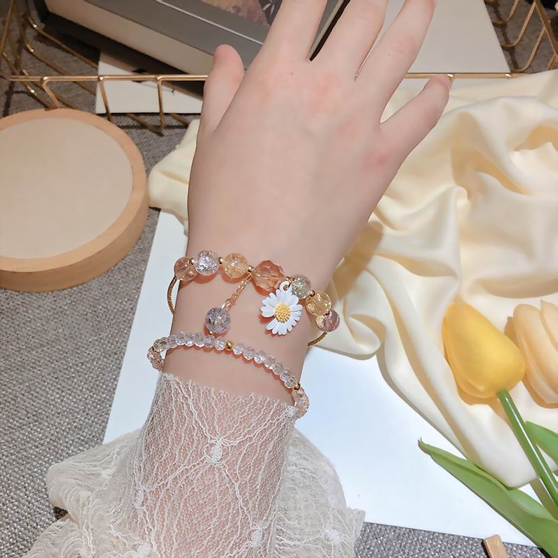 Crystal Bracelet with Daisy Flowers Handmade Elastic Bracelets for Women Girls Fashion Jewelry Gifts