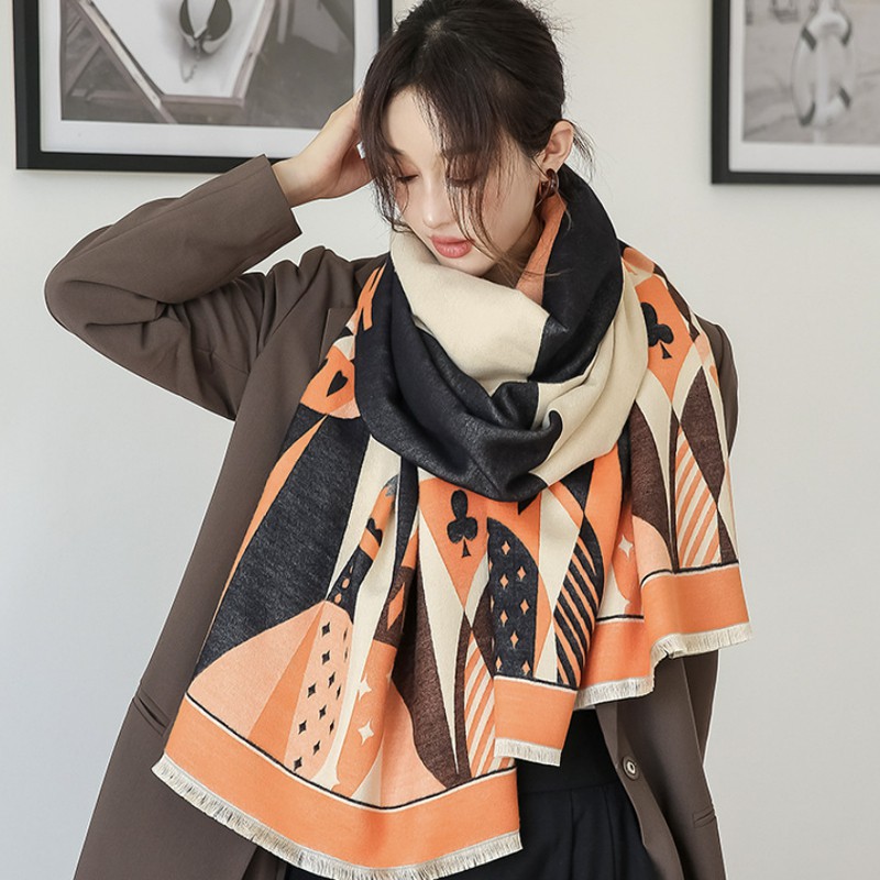 Syal &quot;Wilona&quot; 65 x 190 Anggun motif Kartu Remi yang mewah Bahan High Grade Cashmere Immitation