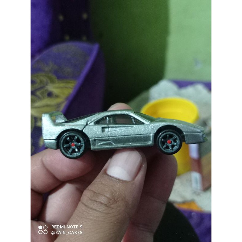 Hotwheels ferarri f40 silver loose