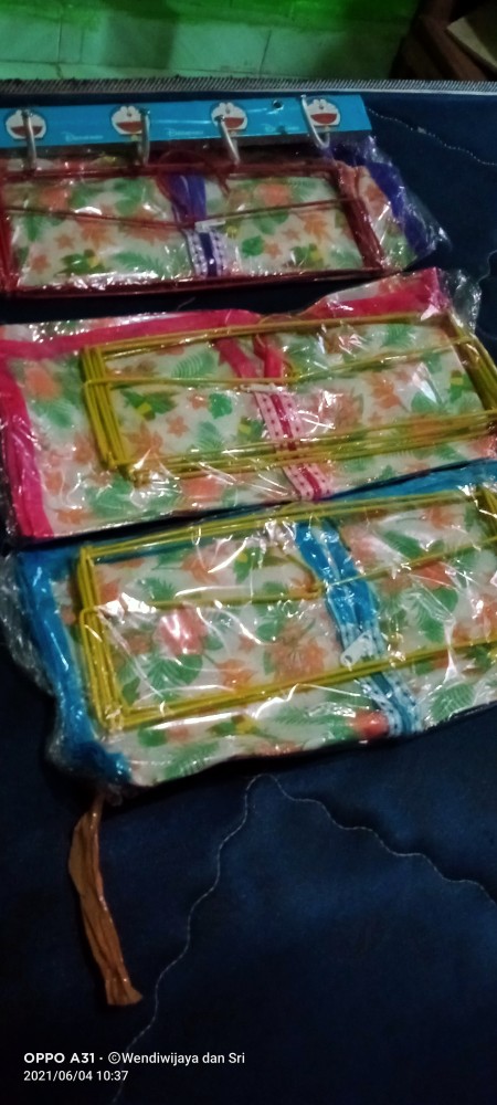 Kapstok Gantungan Baju Karakter