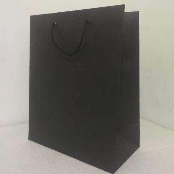 paperbag/tas kertas hitam 20x25 minimal pembelian 12 psc