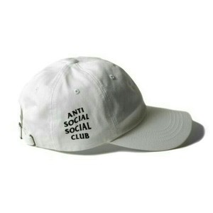 TOPI ANTI SOCIAL SOCIAL CLUB ASSC