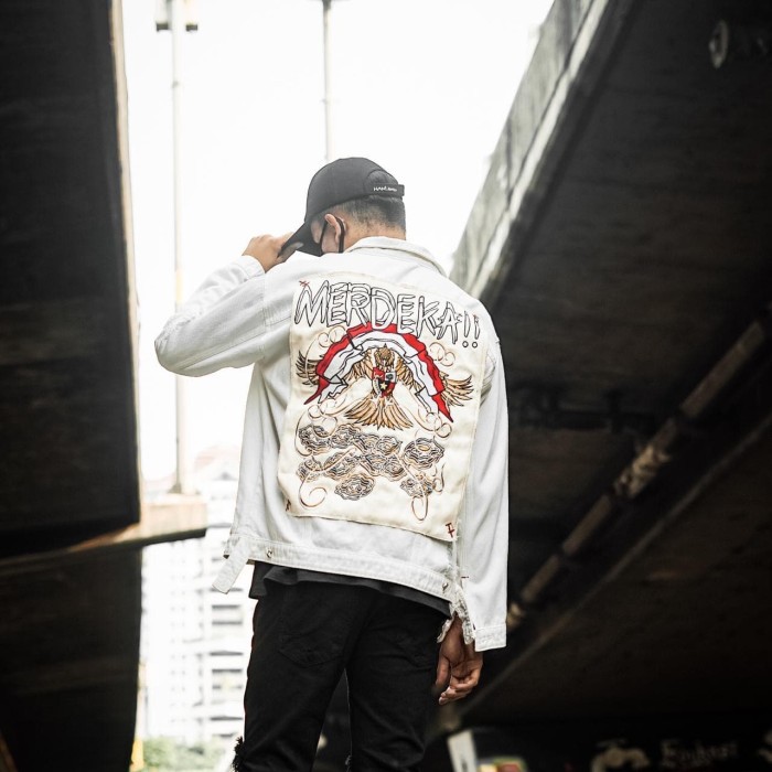 SALE A1 jacket Merdeka White - Jaket - S