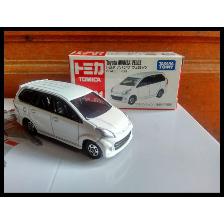 MINIATUR AVANZA VELOS PUTIH DIECAST MOBIL TOMICA TAKARA TOMY MURAH