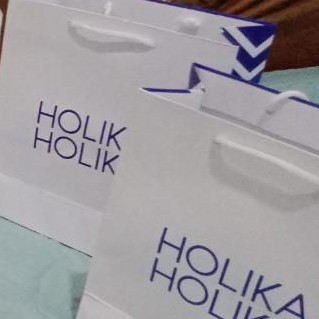 

HOLIKA HOLIKA Paper Bag / S (20 x 9 x 23 cm)