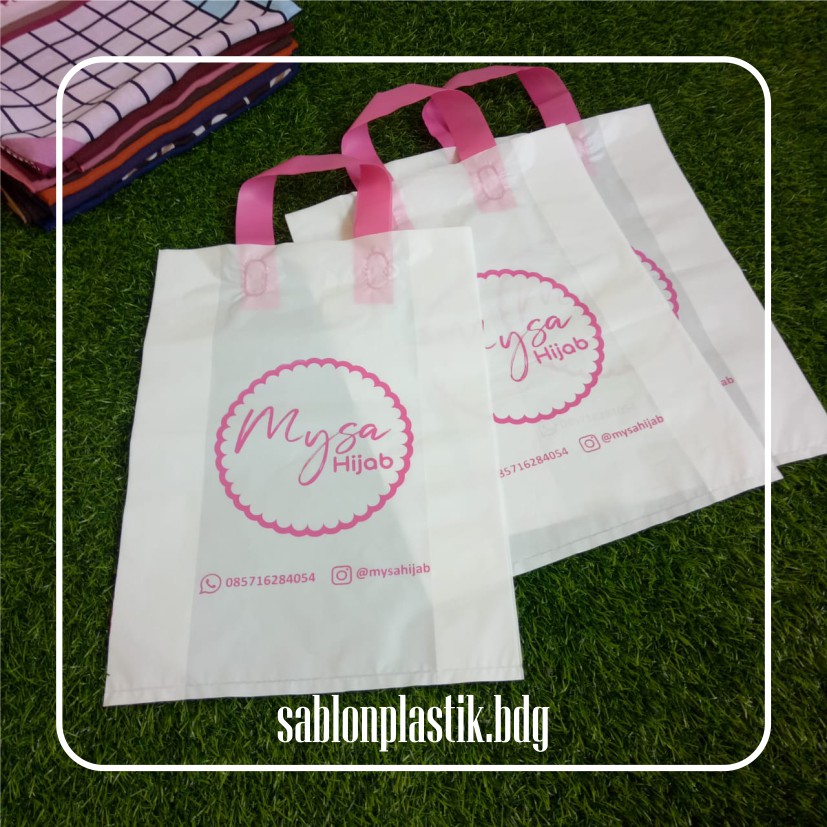 Custom Plastik Softhandle Bags untukBox Makanan, FREE DESAIN - SEJATIPRINTING