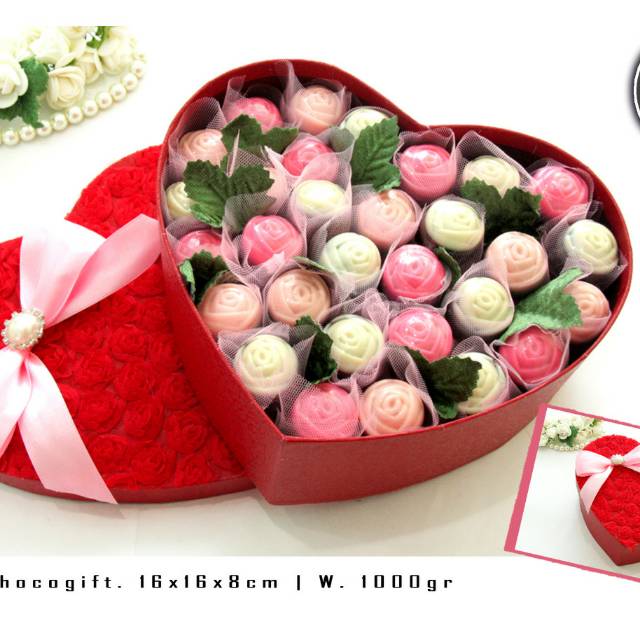 

Coklat bentuk Mawar isi 30 pcs