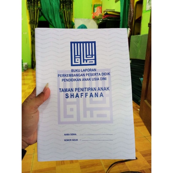 

Buku Raport Custom A4