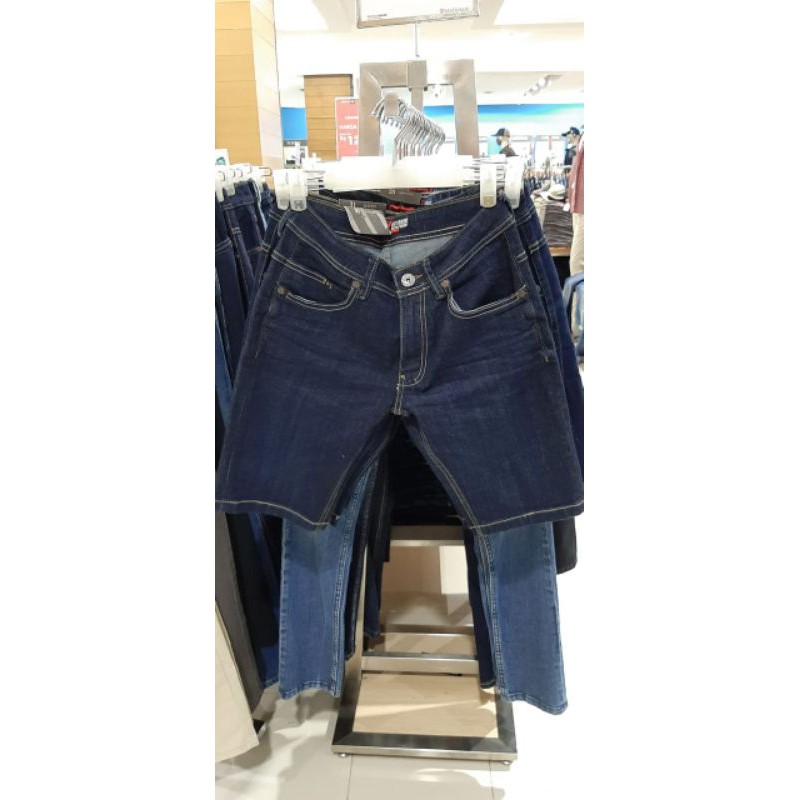 calana jeans pendek lagi promo dari cardinal asli matahari