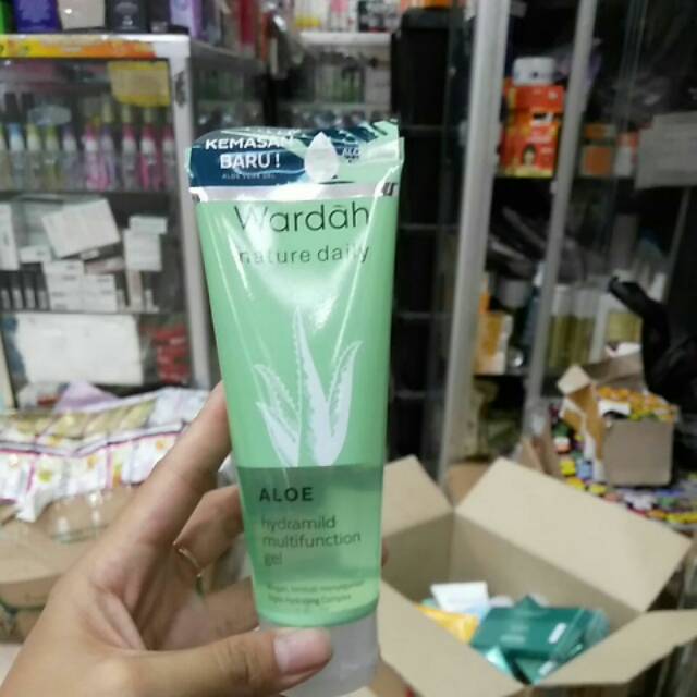 

Wardah nature daily aloe gel