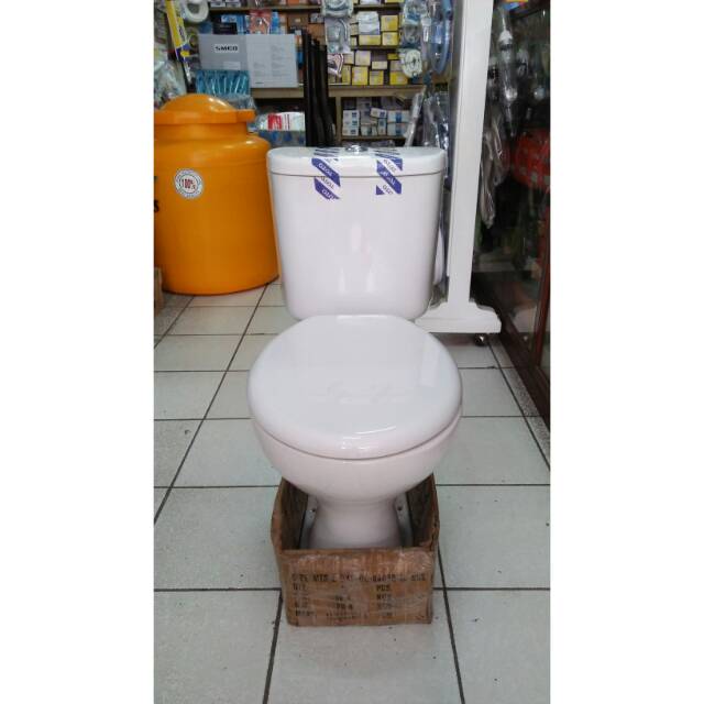 Kloset Duduk Toto Model Single Flush