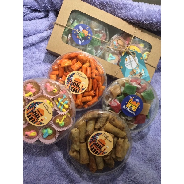 

Cemilan 250gr SUMPIA UDANG PANGPANG BOLU KERING FREE BUBBLE / Dus