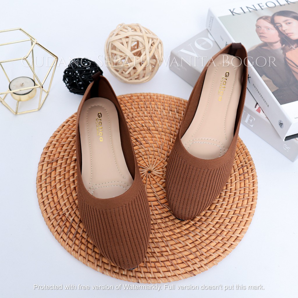 Gratica Sepatu Wanita Flat Shoes Rajut Lancip AM 72