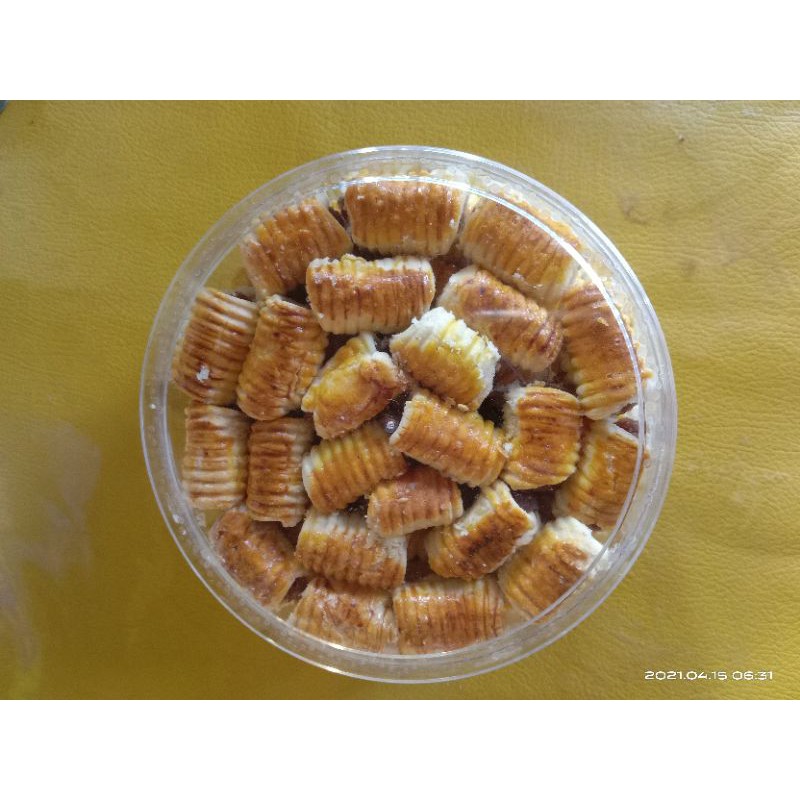 

kue kering nastar gulung