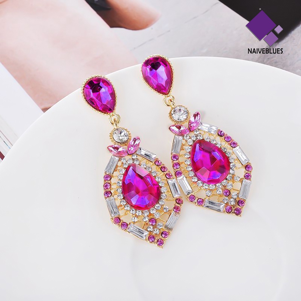 Anting Bentuk Teardrop Bahan Zinc Alloy Aksen Berlian Imitasi Untuk Wanita