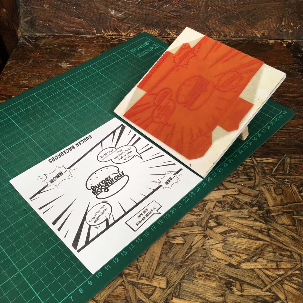 

Stempel Karet Gagang Kayu Maksimal 17x17cm