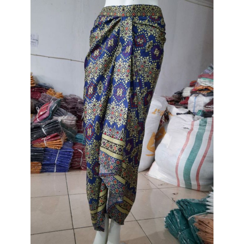 (2/3) Rok batik FOIL EMAS pinggang karet. Langsung pakai. Termurah produksi sendiri. KeroncongBusana-44