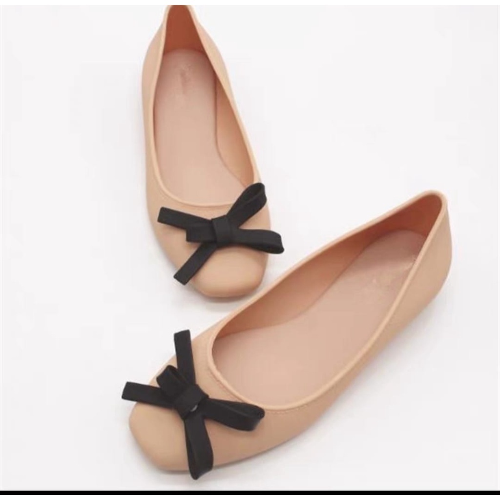 HM 10 SEPATU FLATSHOES WANITA KANNINA