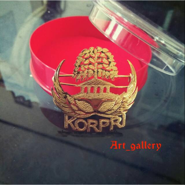 Bross lambang Korpri