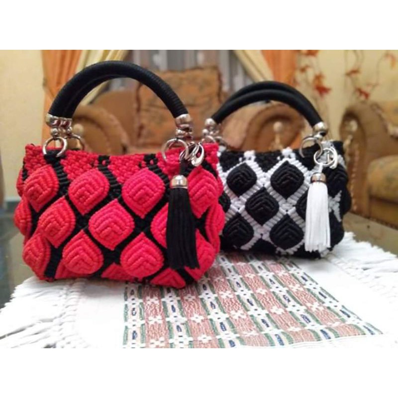 tas talikur motif daun kecil