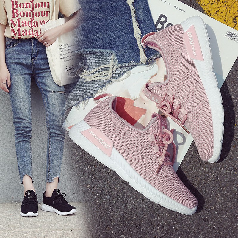 Sepatu Sneakers Casual Breathable untuk Olahraga / Lari